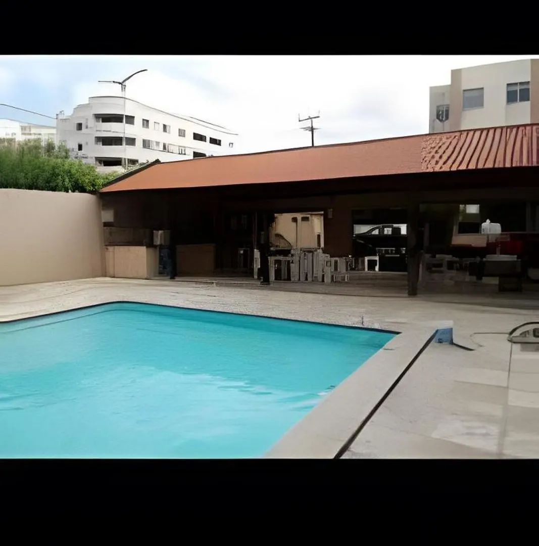 Quarto Solteiro Climatizado Em Condominio Residen Fortaleza  Fortaleza (Ceara)